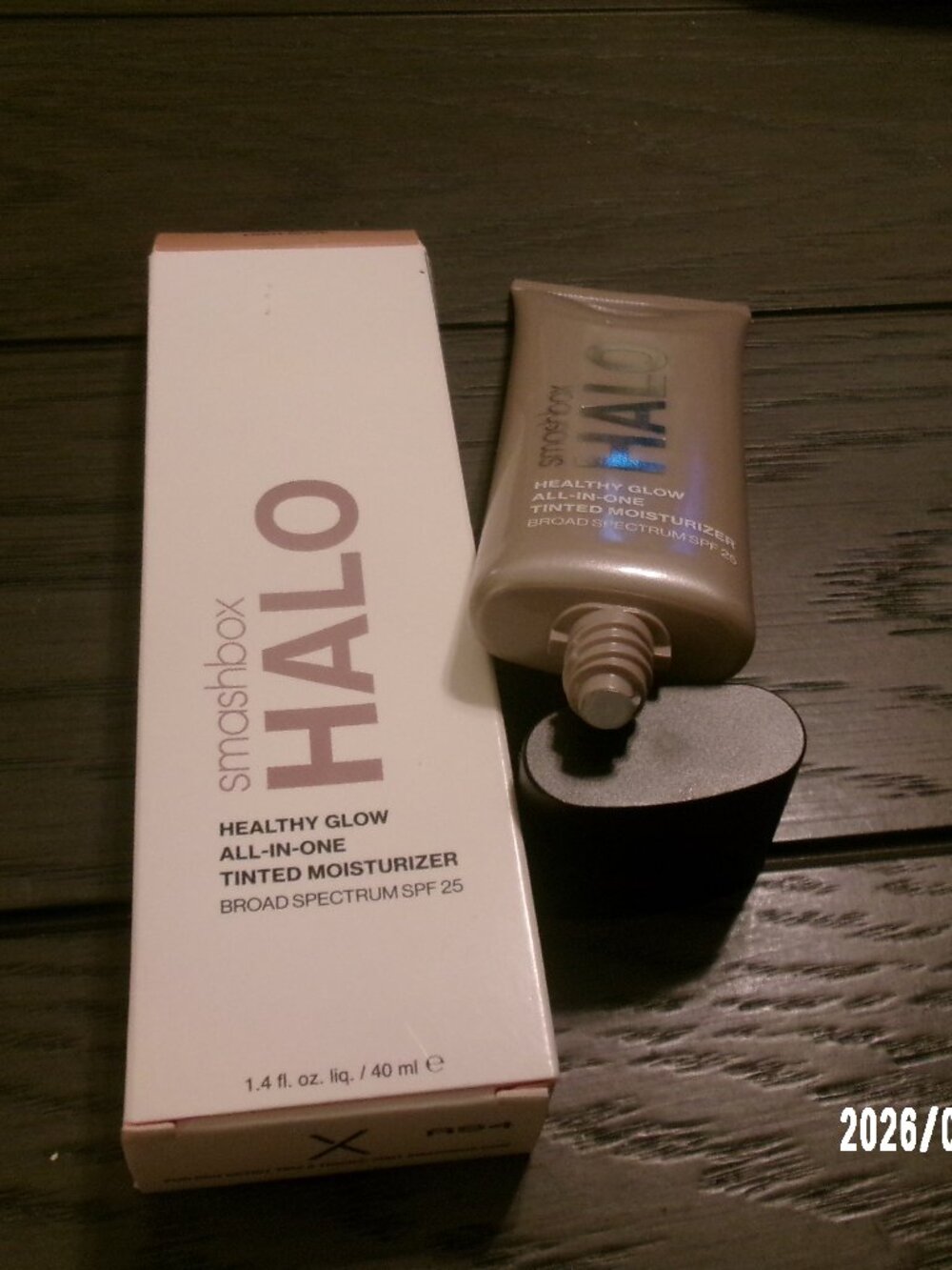 Smashbox Halo Healthy Glow Tinted Moisturizer SPF 25 Light Olive HTF 1.4 oz